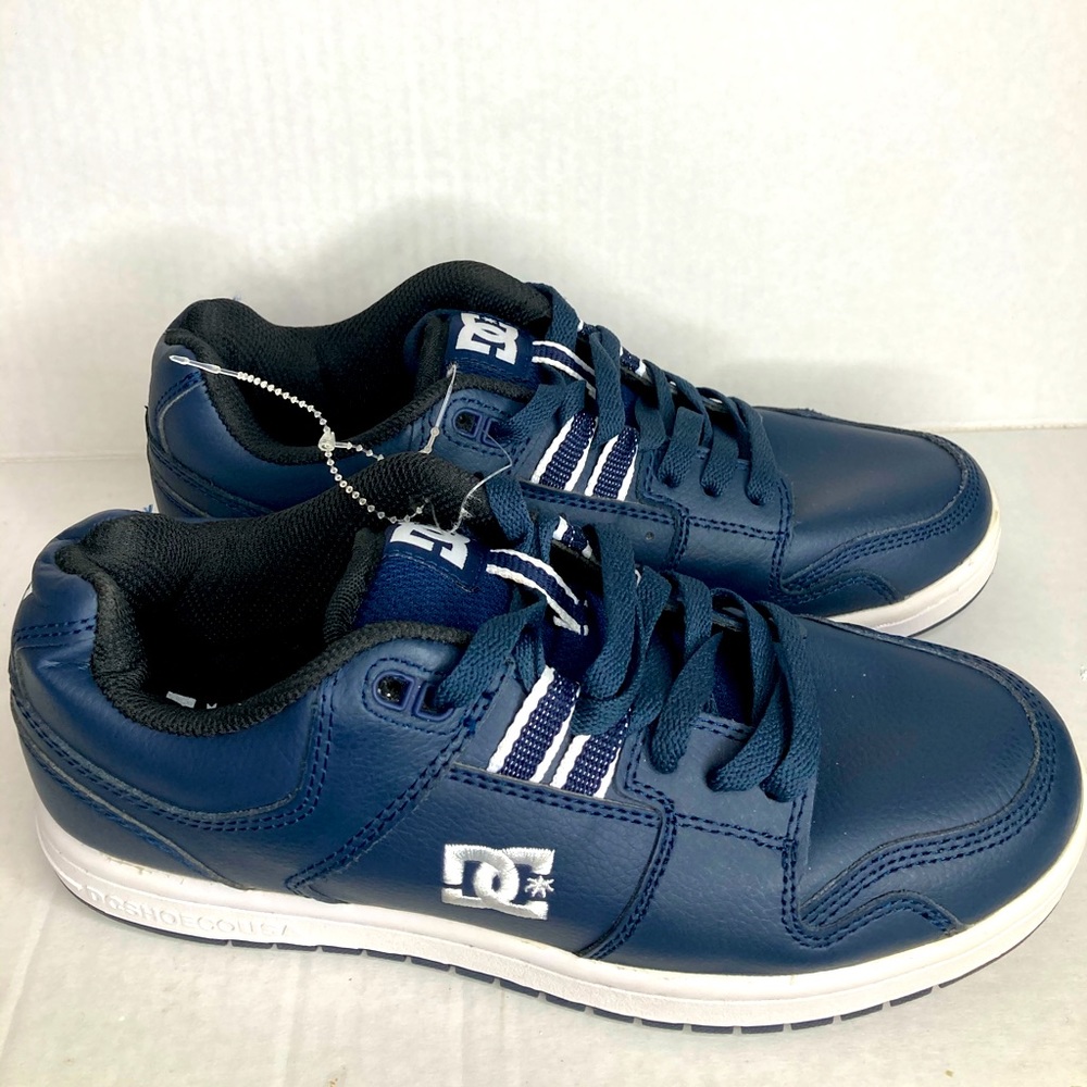 DC brand new tennis shoes leather upper style